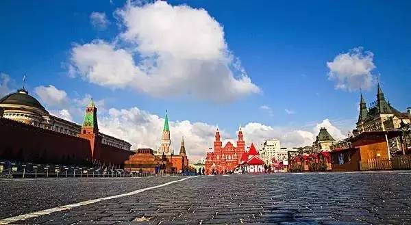 子走进童话城堡、探秘社会主义发源地澳门新葡京暑期包机直飞俄罗斯带孩(图1)