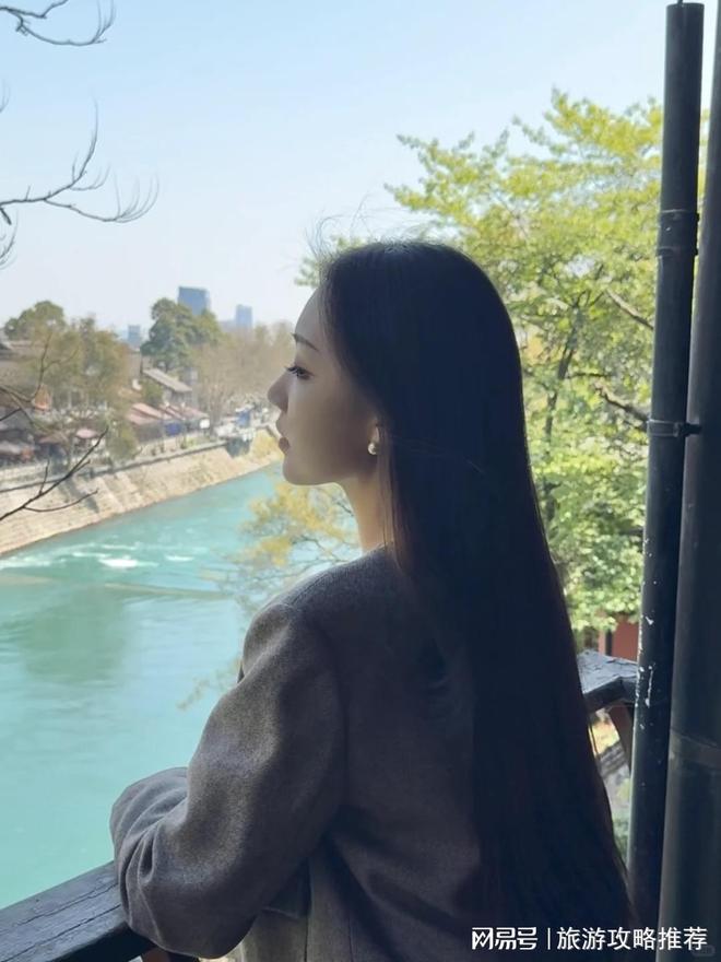 玩团咨询四川旅游精致小团导游电话值澳门新葡京入口四川旅游4天3晚纯(图2)